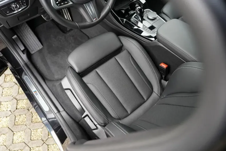 BMW X4 (Seria X) din 2025 cu 25.990 km - oferta BMW182733 - foto 9