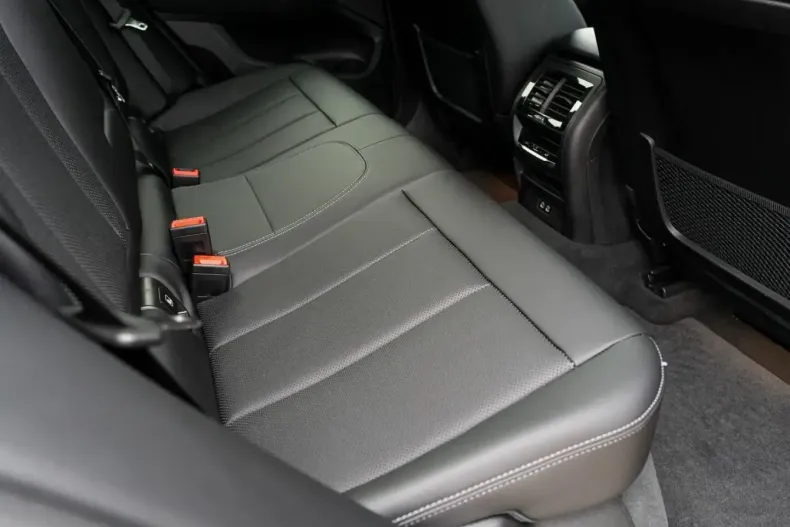 BMW X4 (Seria X) din 2025 cu 25.990 km - oferta BMW182733 - foto 23