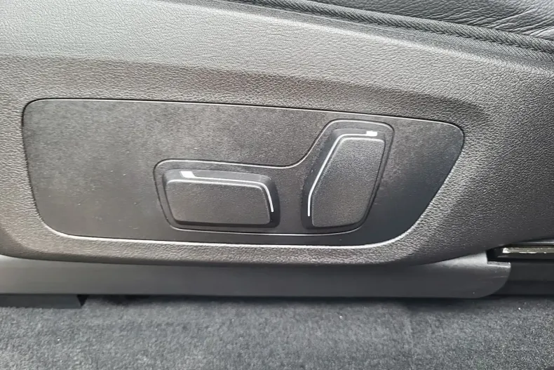 BMW X4 (Seria X) din 2024 cu 17.749 km - oferta BMW182738 - foto 12