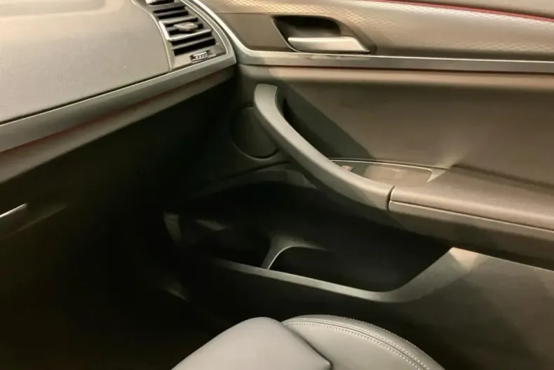 BMW X4 (Seria X) din 2025 cu 20.000 km - oferta BMW182742 - foto 19