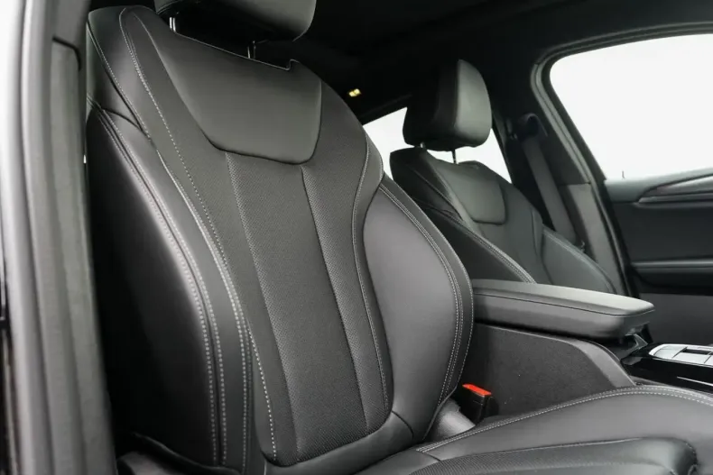 BMW X4 (Seria X) din 2025 cu 22.990 km - oferta BMW182743 - foto 13