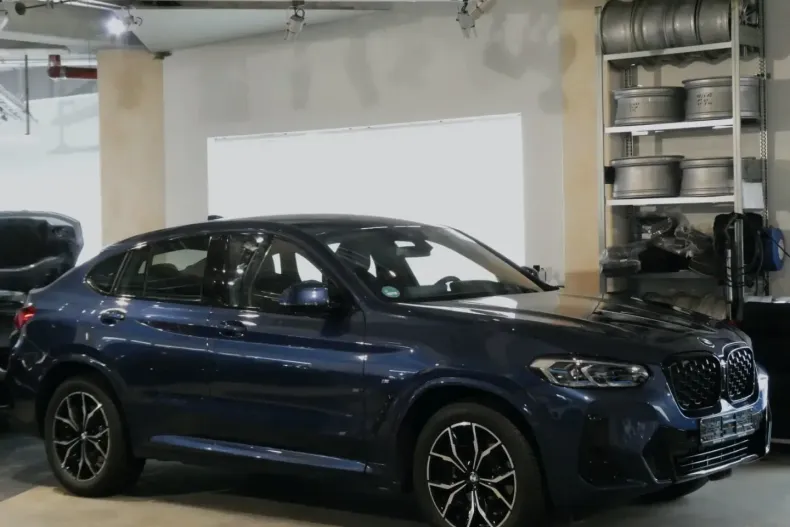 BMW X4 (Seria X) din 2024 cu 9.700 km - oferta BMW182744 - foto 2