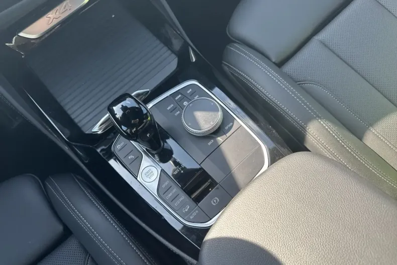 BMW X4 (Seria X) din 2024 cu 19.180 km - oferta BMW182747 - foto 13