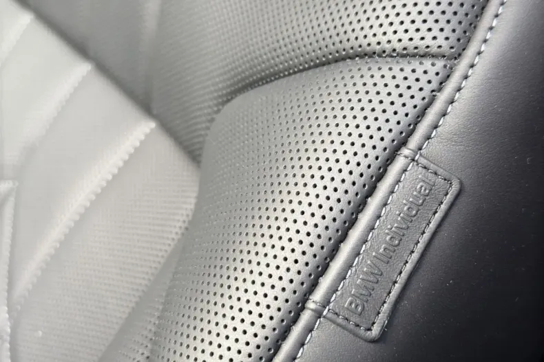 BMW 740 (Seria 7) din 2024 cu 11.990 km - oferta BMW182752 - foto 21