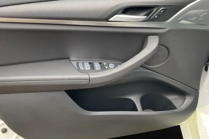 BMW X3 (Seria X) din 2024 cu 5.700 km - oferta BMW182773 - foto 8