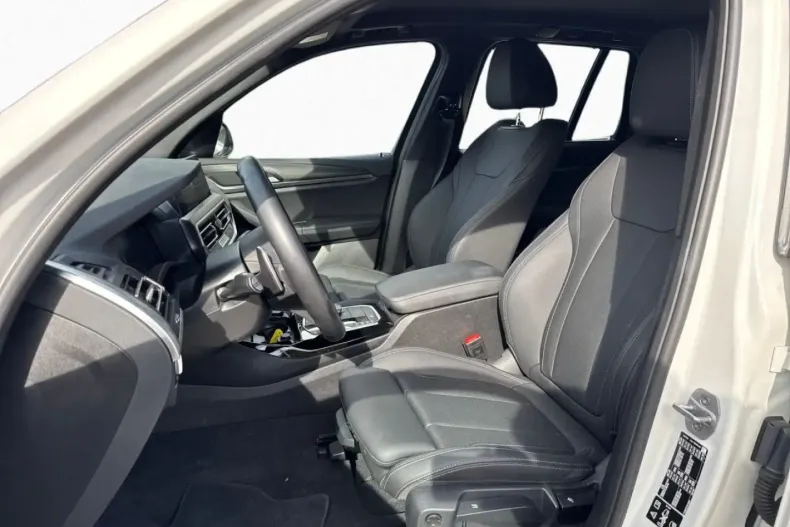 BMW X3 (Seria X) din 2024 cu 12.421 km - oferta BMW182777 - foto 12