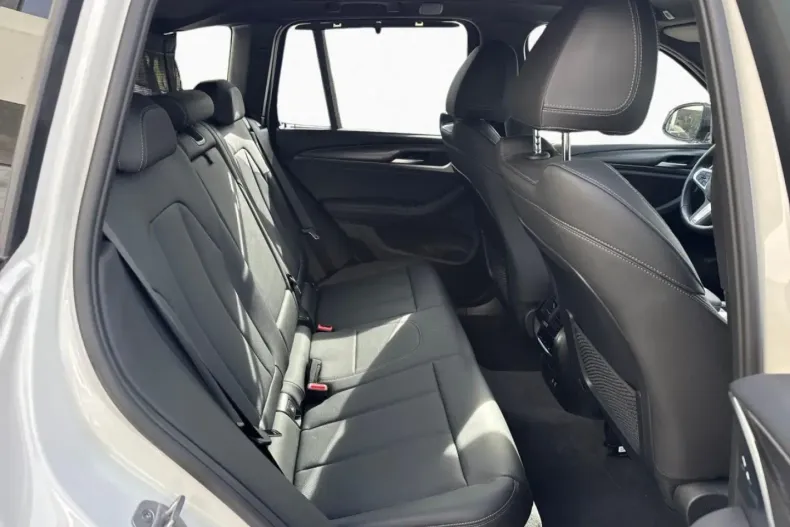 BMW X3 (Seria X) din 2024 cu 12.421 km - oferta BMW182777 - foto 14