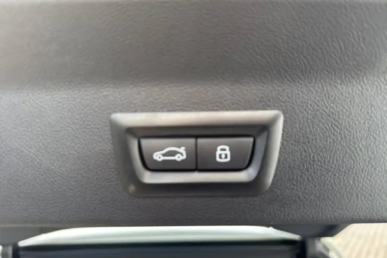 BMW X3 (Seria X) din 2024 cu 12.421 km - oferta BMW182777 - foto 21