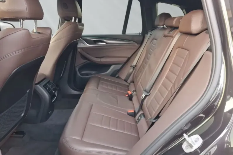 BMW X3 (Seria X) din 2024 cu 30.385 km - oferta BMW182778 - foto 9