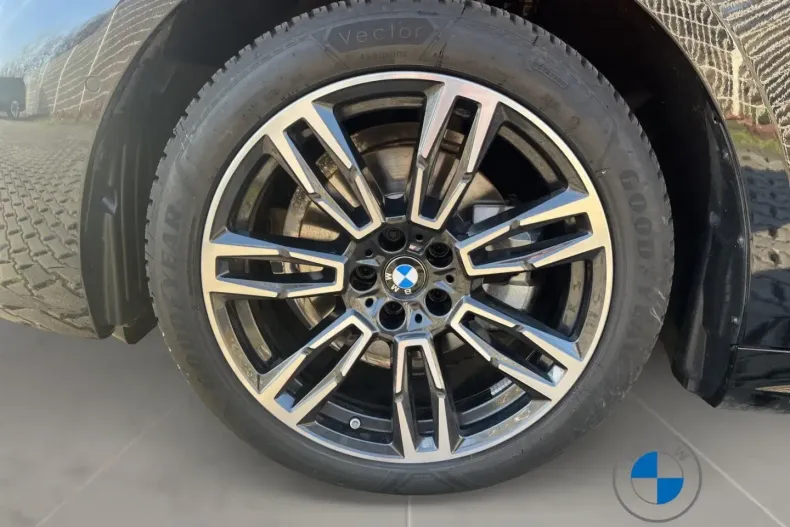 BMW 520 (Seria 5) din 2025 cu 9.455 km - oferta BMW182782 - foto 8