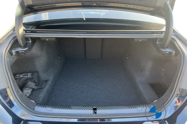 BMW 520 (Seria 5) din 2025 cu 9.455 km - oferta BMW182782 - foto 17