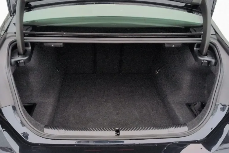 BMW 520 (Seria 5) din 2025 cu 8.901 km - oferta BMW182783 - foto 16