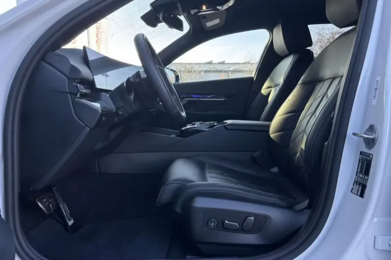 BMW 520 (Seria 5) din 2025 cu 28.107 km - oferta BMW182784 - foto 10