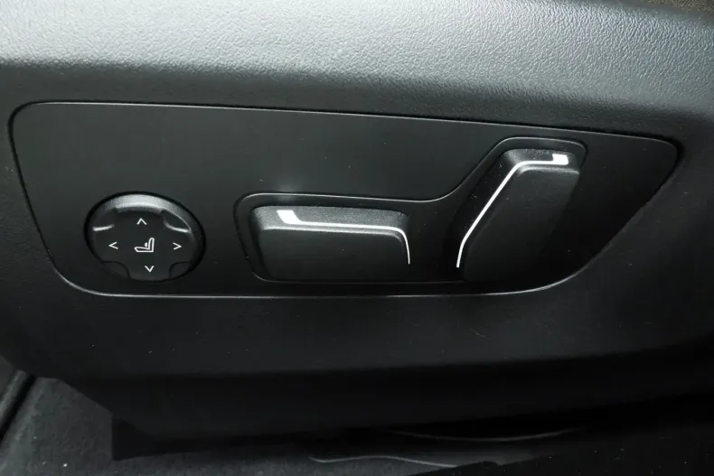 BMW 520 (Seria 5) din 2025 cu 26.000 km - oferta BMW182787 - foto 29