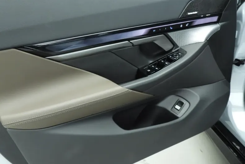 BMW 520 (Seria 5) din 2025 cu 26.000 km - oferta BMW182787 - foto 30