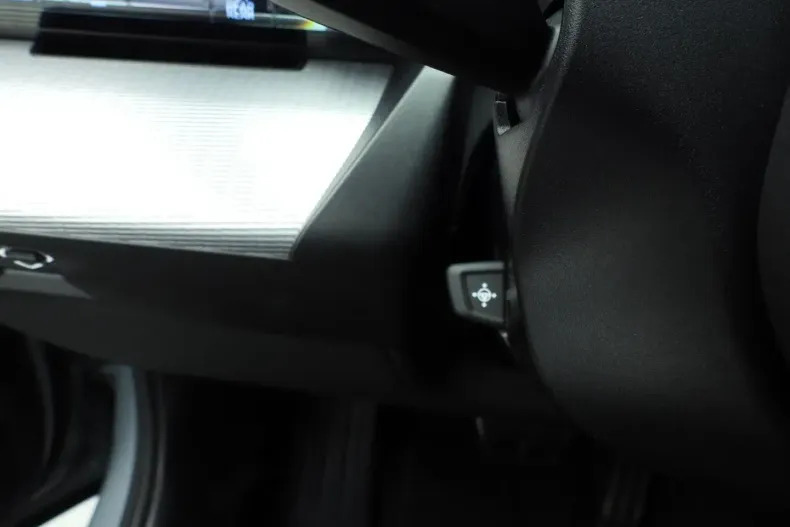 BMW 520 (Seria 5) din 2025 cu 26.000 km - oferta BMW182787 - foto 36