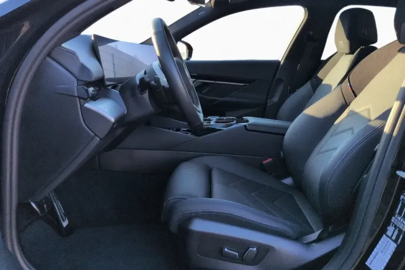 BMW 520 (Seria 5) din 2025 cu 11.292 km - oferta BMW182789 - foto 10