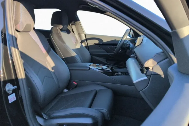 BMW 520 (Seria 5) din 2025 cu 11.292 km - oferta BMW182789 - foto 11