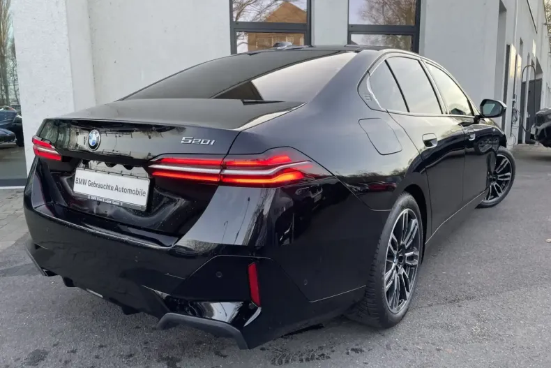 BMW 520 (Seria 5) din 2024 cu 27.054 km - oferta BMW182793 - foto 2