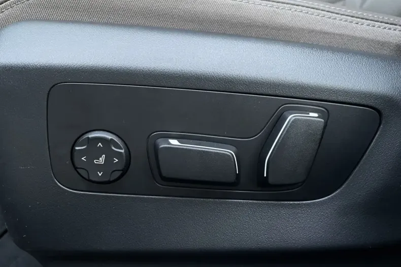 BMW 520 (Seria 5) din 2024 cu 27.054 km - oferta BMW182793 - foto 10