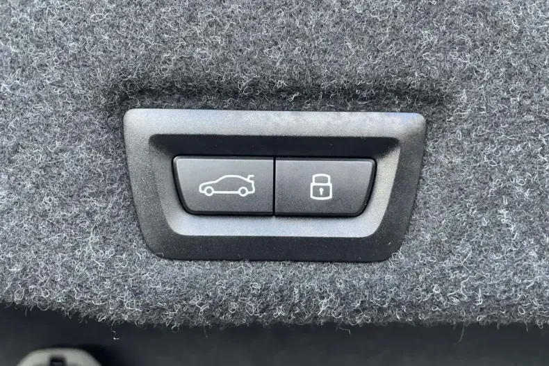 BMW 520 (Seria 5) din 2024 cu 27.054 km - oferta BMW182793 - foto 27