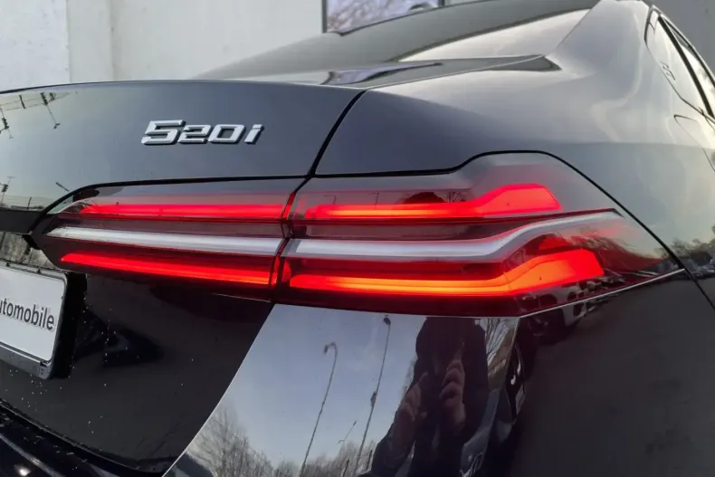 BMW 520 (Seria 5) din 2024 cu 27.054 km - oferta BMW182793 - foto 36