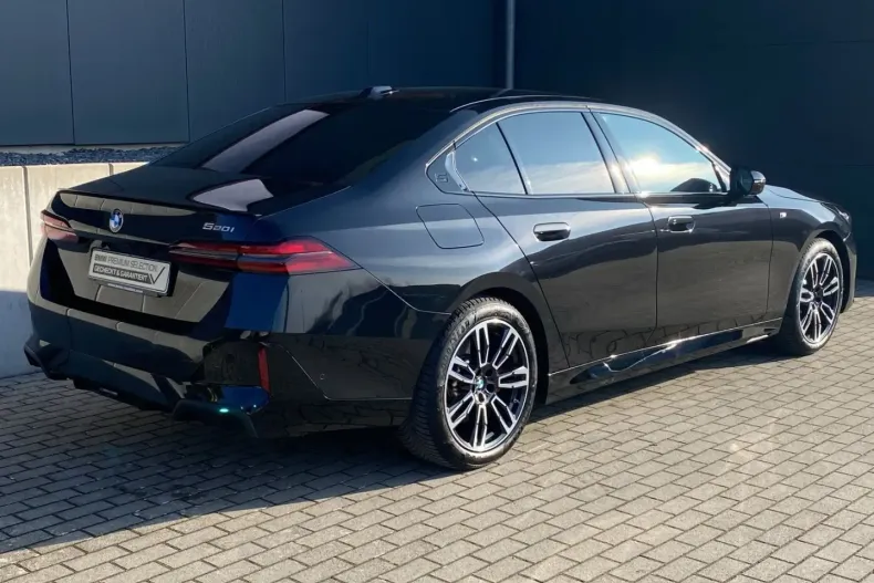 BMW 520 (Seria 5) din 2025 cu 15.700 km - oferta BMW182794 - foto 5