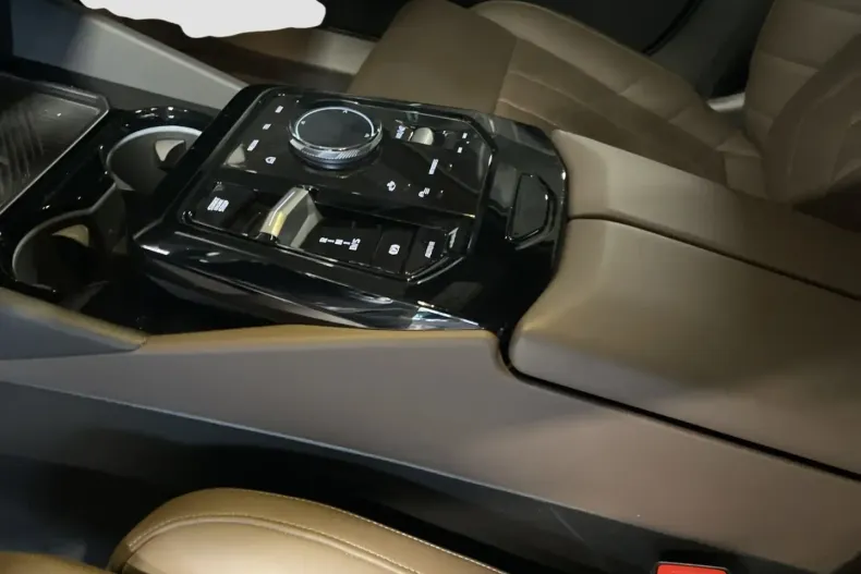 BMW 520 (Seria 5) din 2024 cu 19.122 km - oferta BMW182798 - foto 14