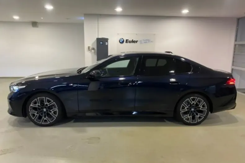 BMW 520 (Seria 5) din 2025 cu 25.041 km - oferta BMW182801 - foto 5