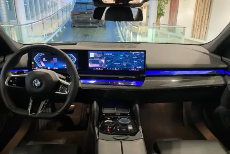 BMW 520 (Seria 5) din 2025 cu 25.041 km - oferta BMW182801 - foto 6