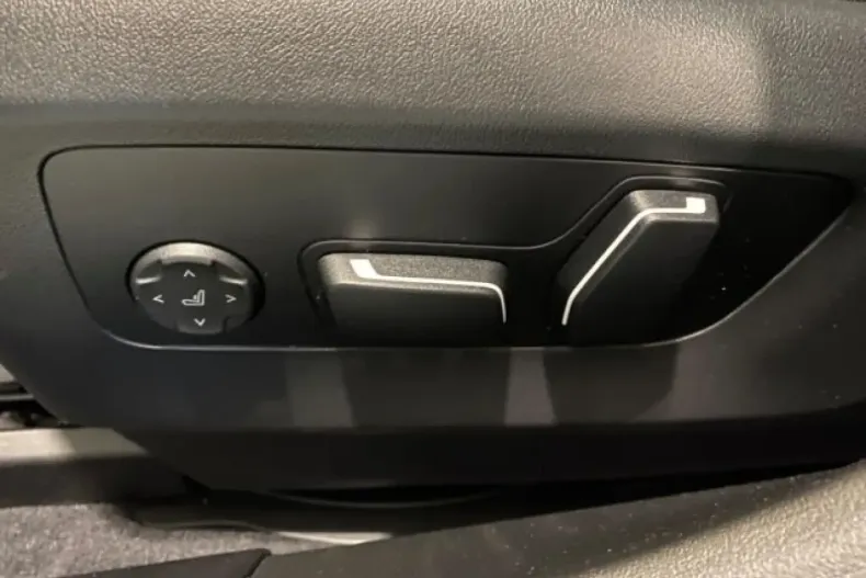 BMW 520 (Seria 5) din 2025 cu 25.041 km - oferta BMW182801 - foto 8