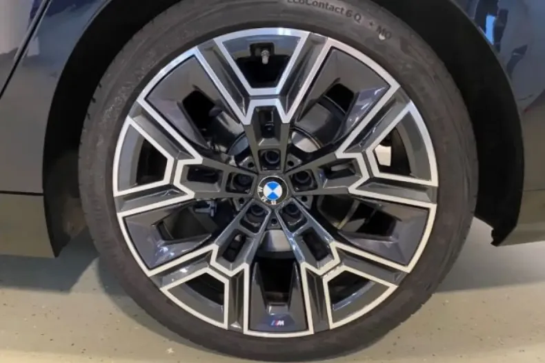 BMW 520 (Seria 5) din 2025 cu 25.041 km - oferta BMW182801 - foto 22