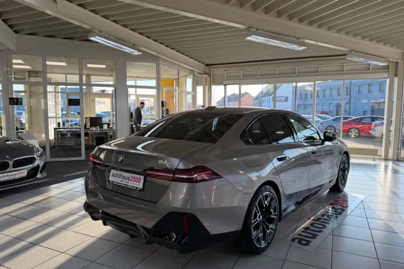 BMW 520 (Seria 5) din 2025 cu 25.677 km - oferta BMW182802 - foto 3