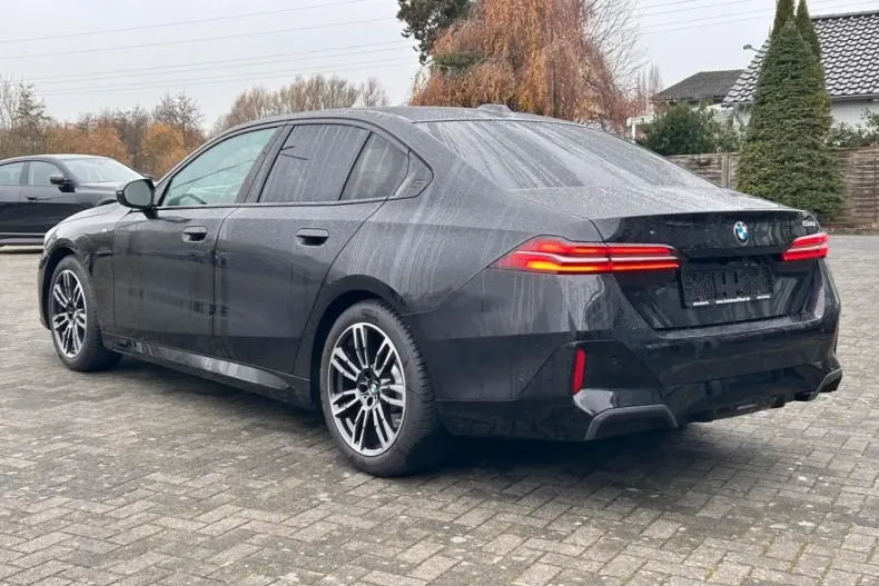 BMW 520 (Seria 5) din 2025 cu 17.200 km - oferta BMW182810 - foto 4