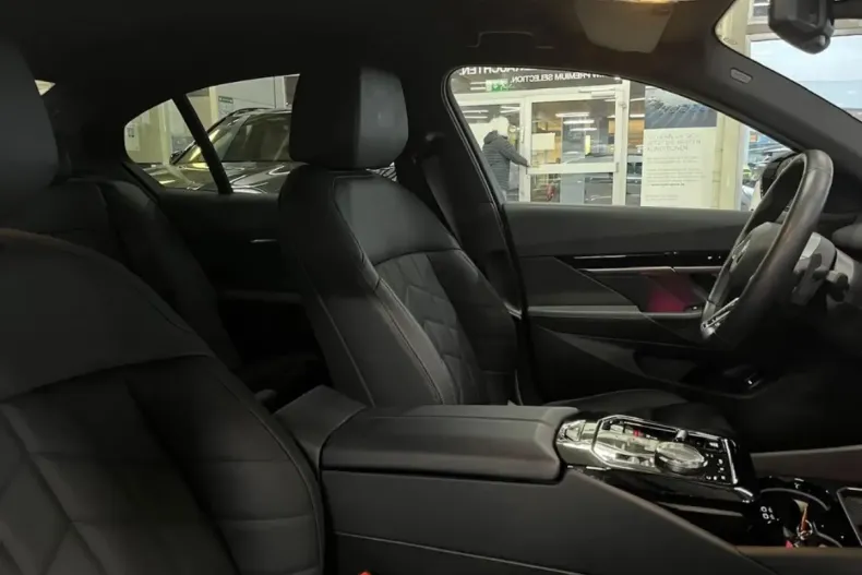 BMW 520 (Seria 5) din 2025 cu 25.268 km - oferta BMW182815 - foto 6