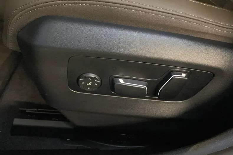 BMW 520 (Seria 5) din 2025 cu 29.400 km - oferta BMW182821 - foto 9