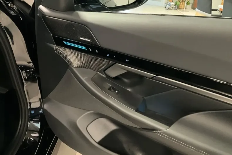 BMW 520 (Seria 5) din 2025 cu 22.300 km - oferta BMW182824 - foto 12