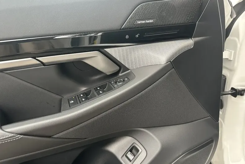 BMW 530 (Seria 5) din 2025 cu 15.350 km - oferta BMW182833 - foto 15