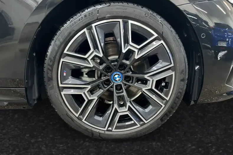 BMW 530 (Seria 5) din 2025 cu 5.537 km - oferta BMW182837 - foto 5