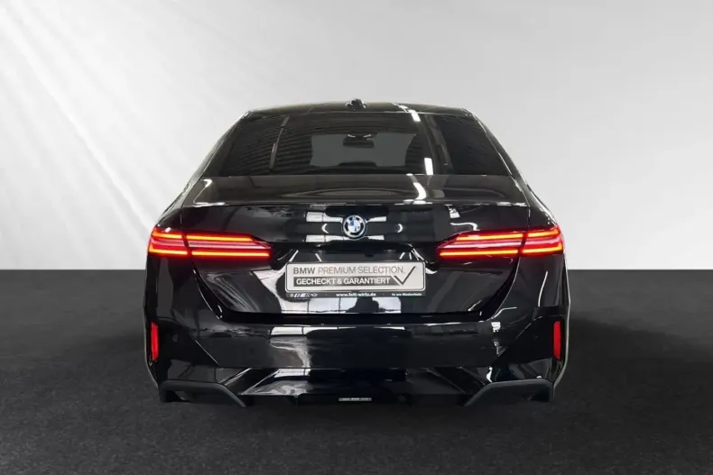 BMW 530 (Seria 5) din 2025 cu 5.537 km - oferta BMW182837 - foto 7