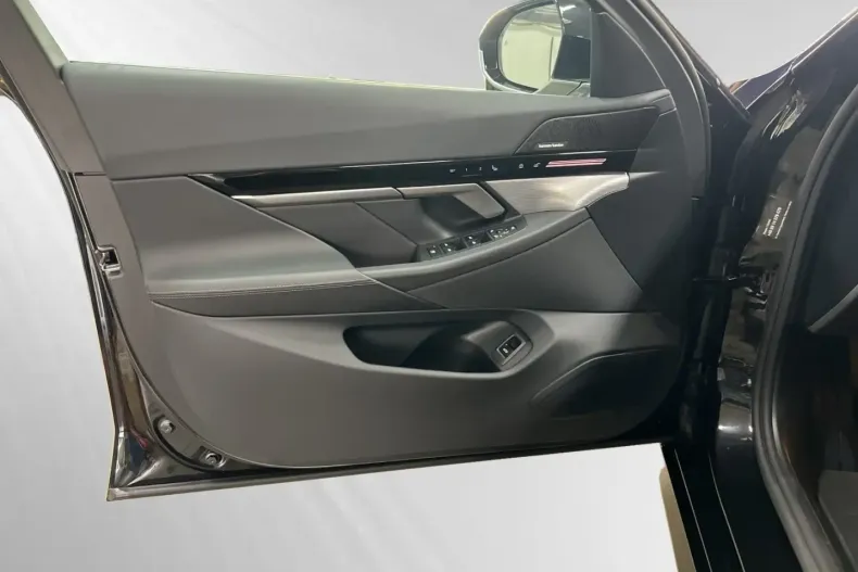 BMW 530 (Seria 5) din 2025 cu 5.537 km - oferta BMW182837 - foto 17