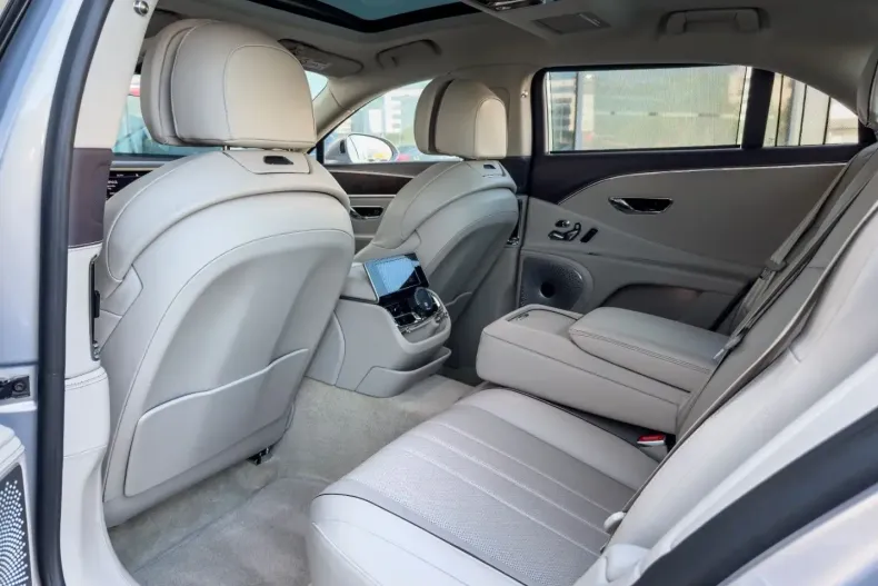 Bentley Flying Spur din 2023 cu 32.000 km - oferta BEN182843 - foto 17