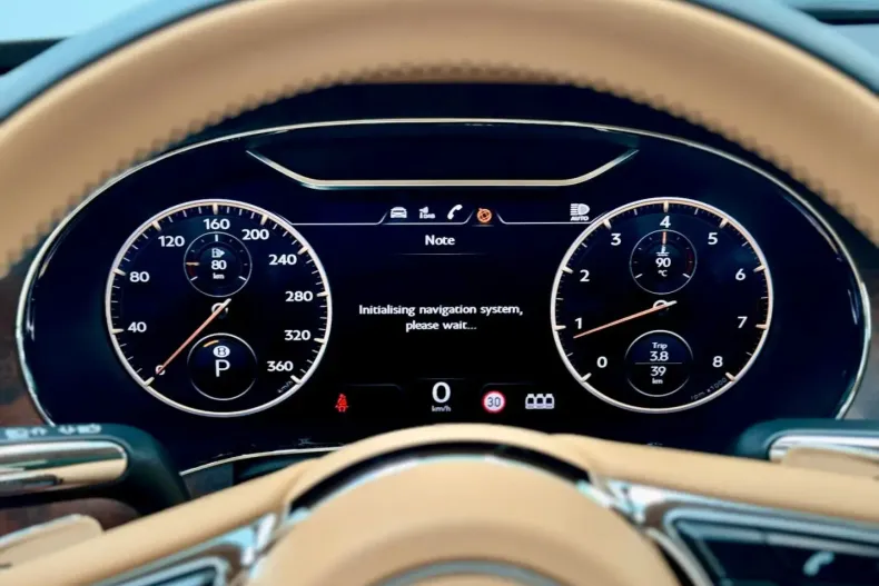 Bentley Flying Spur din 2024 cu 25.800 km - oferta BEN182844 - foto 9