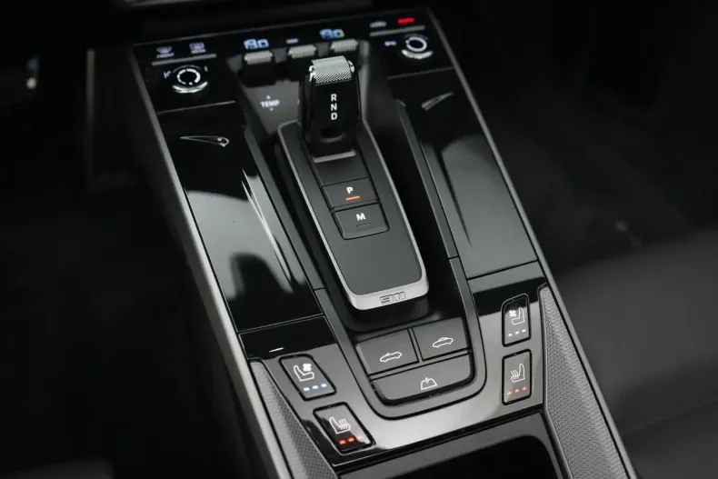 Porsche 992 din 2025 cu 18.000 km - oferta POR182855 - foto 9