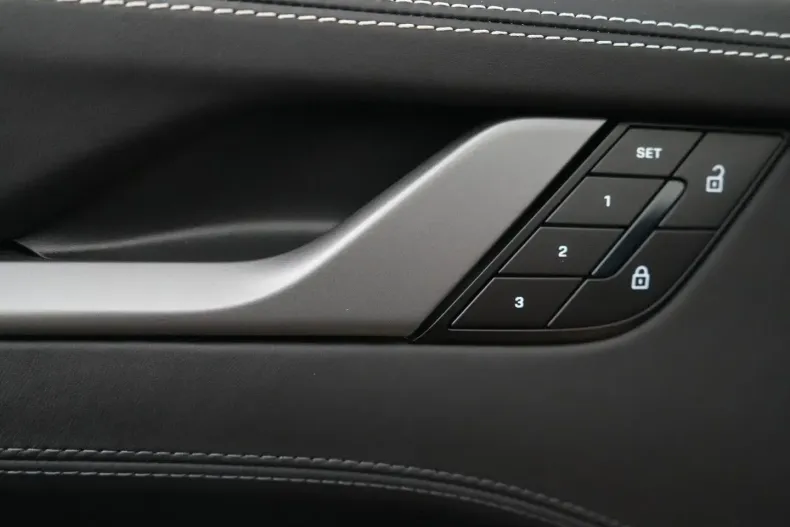 Porsche 992 din 2025 cu 18.000 km - oferta POR182855 - foto 14