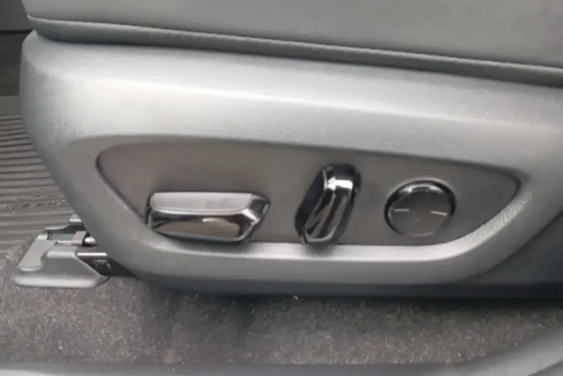 Lexus NX 350h din 2024 cu 9.122 km - oferta LEX182856 - foto 13