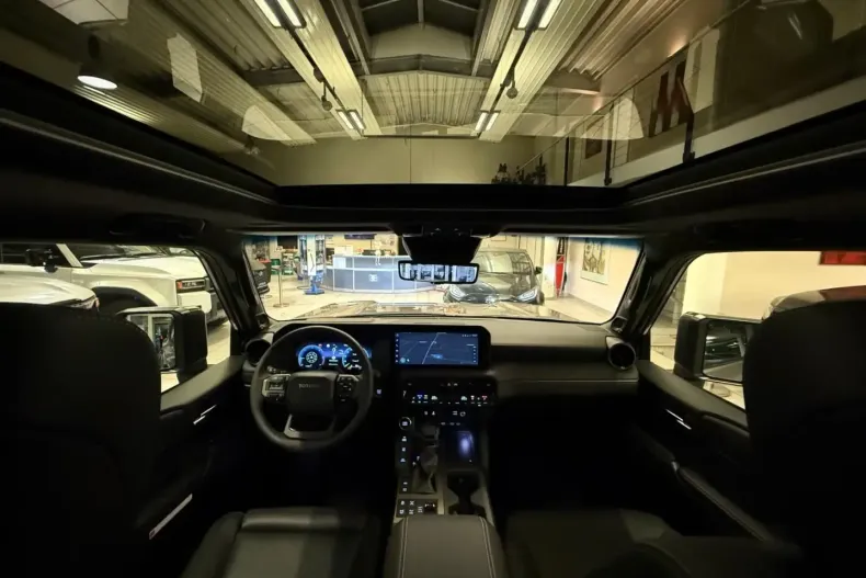 Toyota Land Cruiser din 2025 cu 4.080 km - oferta TOY182859 - foto 9