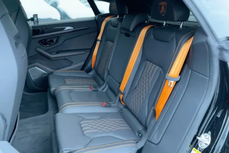 Lamborghini Urus din 2025 cu 2.700 km - oferta LAM182863 - foto 8