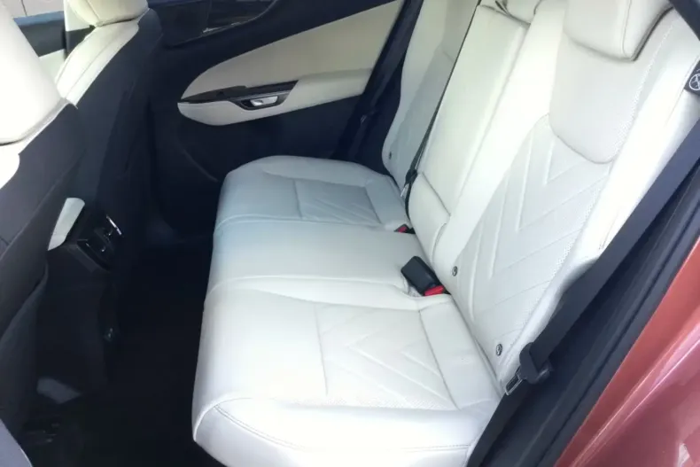 Lexus NX 350h din 2026 cu 10 km - oferta LEX182874 - foto 10