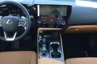 Lexus NX 350h din 2026 cu 10 km - oferta LEX182880 - foto 2